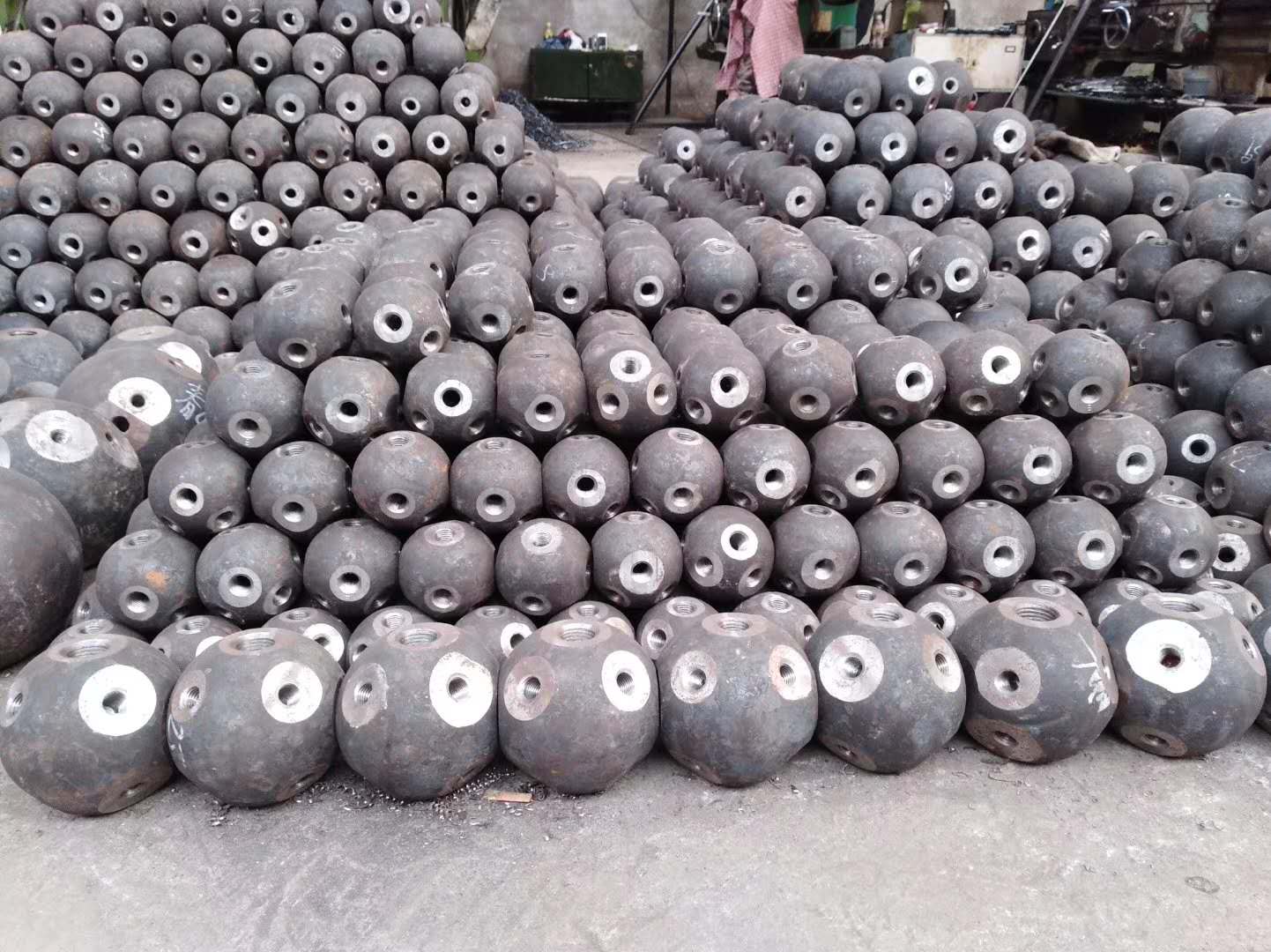 齐齐哈尔螺栓球